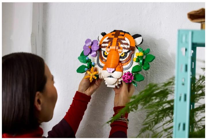 Actual product image LEGO Fauna Collection - Tiger (31217, LEGO Art)