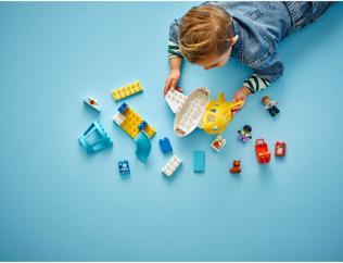 Immagine prodotto LEGO Erster Besuch im Flughafen (10443)