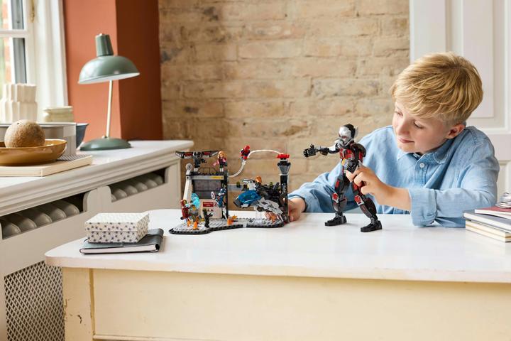 Image du produit LEGO Captain America: Civil War Actionduell (76314, LEGO Marvel)