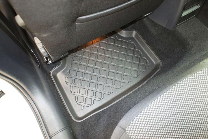 Actual product image Aristar 3D Allwetter Fussmatten für Skoda Octavia Kombi IV ab 2020 bis heute (1 set of 3 doormats)