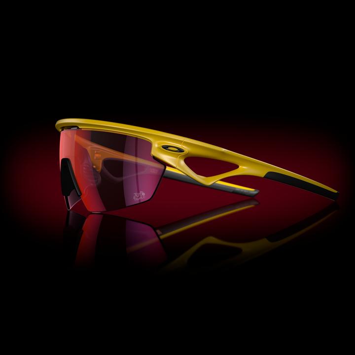 Actual product image Oakley Sphaera (Mat yellow, Prizm Road)