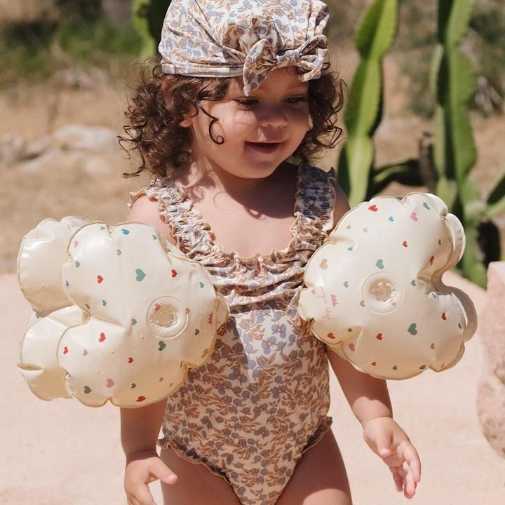 Produktbild Konges Slojd Herz Schwimmflügel Multi Hearts