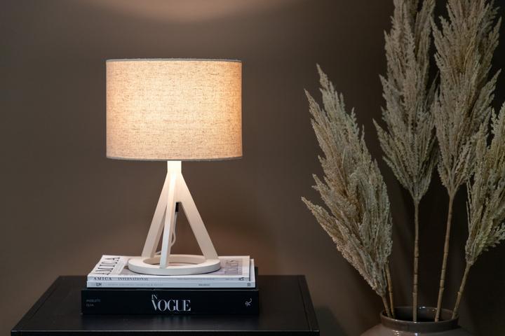 Actual product image Venture Home Kona table lamp (E27)