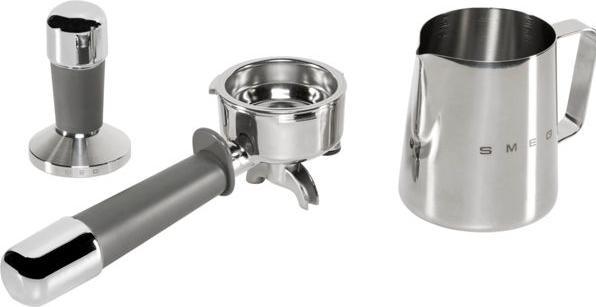 Productafbeelding Smeg EGF03BLEU Espressomachine, volautomatische koffiemachine jaren 50 stijl, zwart