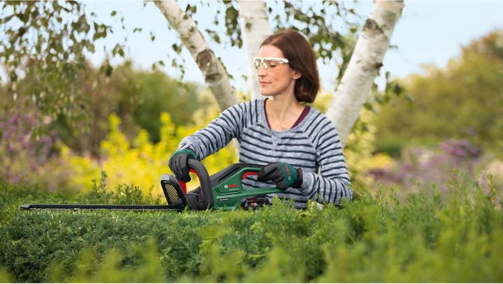 Actual product image Bosch Home & Garden UniversalHedgeCut 18-50 Kit (Cordless hedgecutters)
