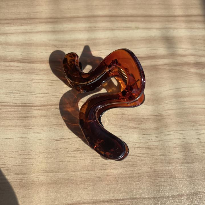 Produktbild Activity Board 1Stück elegante Haarspangen, hochwertige Kunststoff-Haarspangen mit glänzender Oberfläche (1 Stk.)