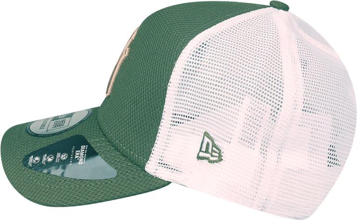 Produktbild New Era Trucker Cap - DIAMOND New York Yankees oliv