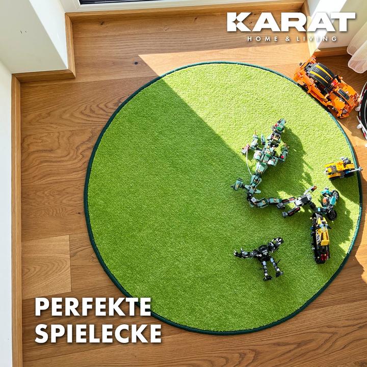 Actual product image Karat Crocodile (133 x 133 cm)