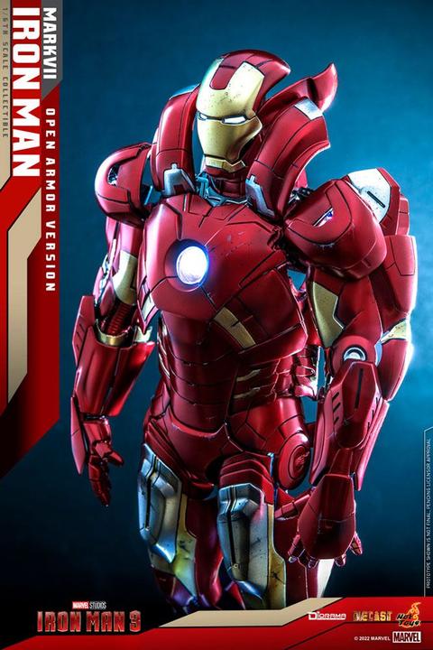 Actual product image Hot Toys Iron Man 3 diorama 1/6 Iron Man Mark VII (Open Armour Version) 32 cm