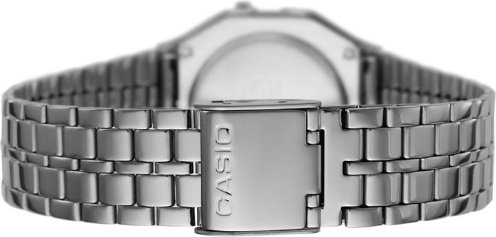 Actual product image Casio Retro Vintage - A158WETB-1AEF (Digital watch, 34 mm)