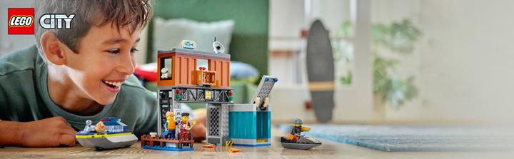 Actual product image LEGO Police Speedboat and Crooks' Hideout (60417, LEGO City)