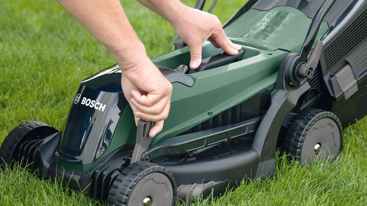 Actual product image Bosch Home & Garden EasyRotak 36-550 (Rechargeable battery operated)