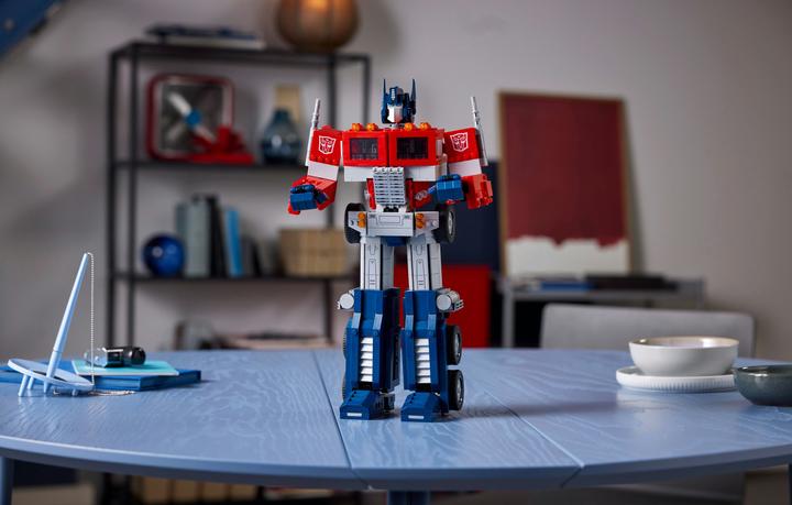 Actual product image LEGO Optimus Prime (10302, LEGO Icons, LEGO Rare Sets)