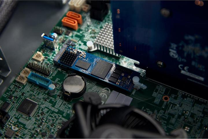 Actual product image Kingston DC2000B (960 GB, M.2 2280)
