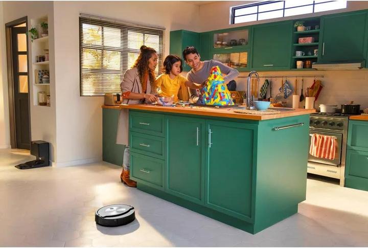 Actual product image iRobot Roomba Combo j7 (Vacuum mopping robot)