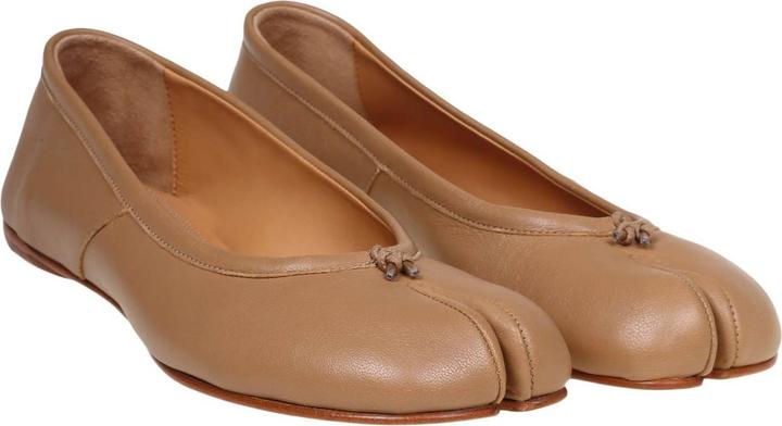 Immagine prodotto Maison Martin Margiela Maison margiela tabi ballerina in camel color leather (38)
