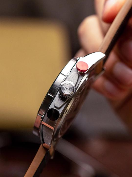 Image du produit AVI-8 AV-4100-01 (Chronographe)