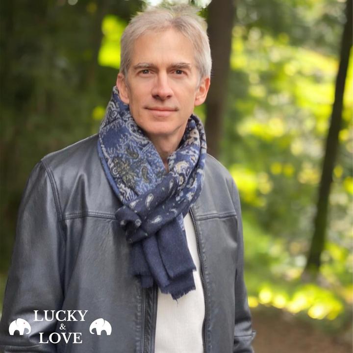 Actual product image Lucky & Love merino scarf Panpatia