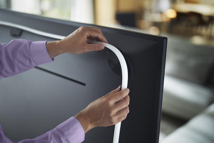 Actual product image Philips Hue Play Gradient Lightstrip 55" (RGBW, 216.50 cm, Indoor)