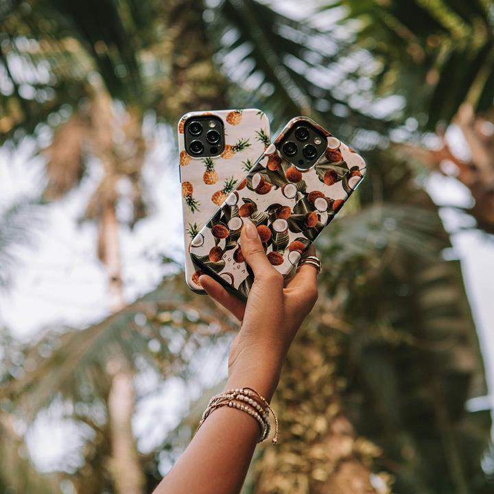 Immagine prodotto Burga Tough Case Apple iPhone 12/12 Pro - Coconut Crush (Realme 12 Pro+, Apple iPhone 12)