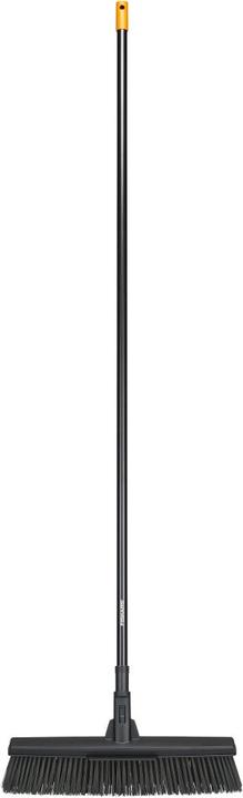 Actual product image Fiskars 1025930 Broom Outdoor Soft/hard bristle (1 pcs.)