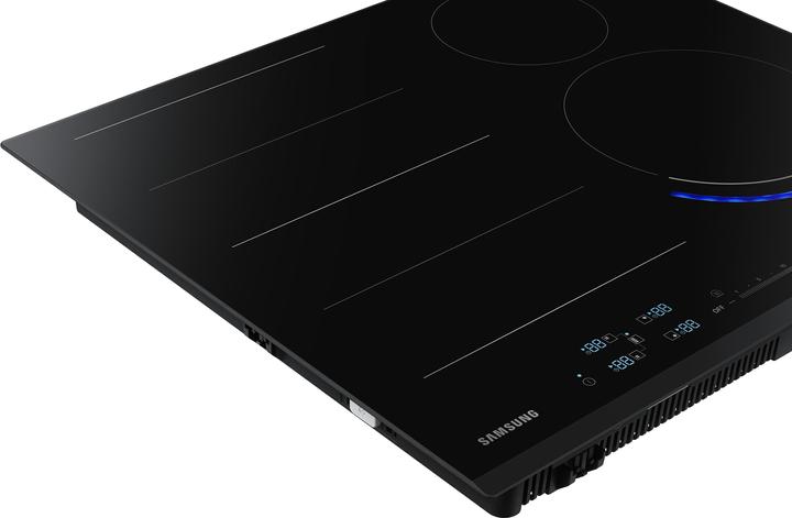Image du produit Samsung NZ64N9777BK/E1 Induction, 60cm, 15 Puissances, Virtual Flame, Ice Blue