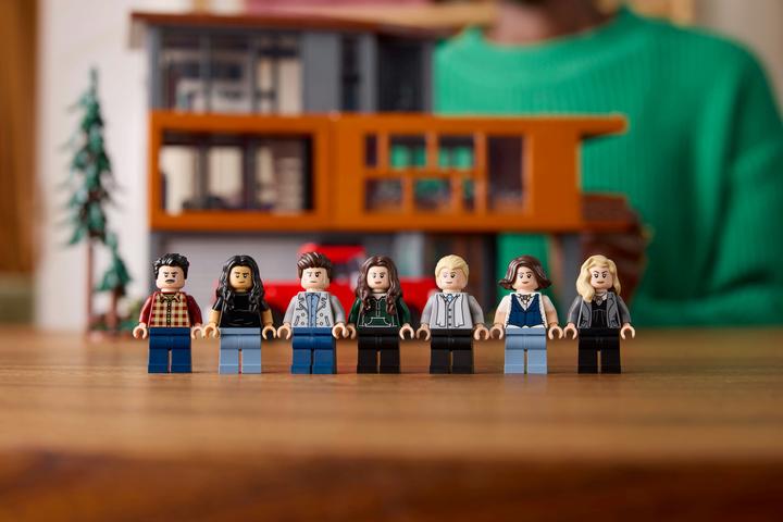 Actual product image LEGO Das Haus der Cullens aus Twilight (21354, LEGO Ideas, LEGO Rare Sets)