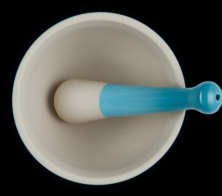 Actual product image Le Creuset Mortar with pestle 300ml blue caribbian