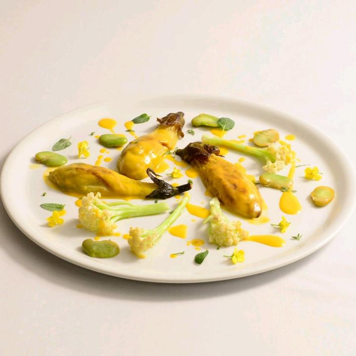 Actual product image Saturnia Porcelain Pizza Plate, 31cm (1 x, 31 cm)