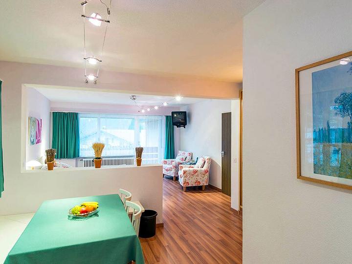 Image du produit Smartbox Séjour bien-être au coeur des Alpes suisses : 1 nuit avec accès au spa (2 pers.)