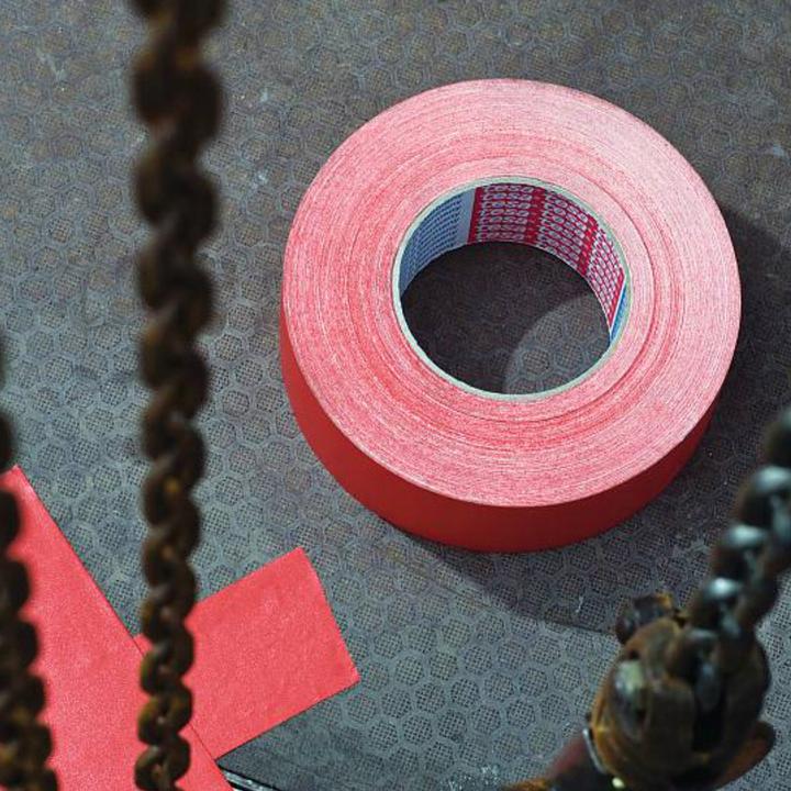 Image du produit tesa 4688 rouge 1pièce (S) Ruban adhésif pour bureau - Ruban adhésif pour bureau (rouge) (50 mm)