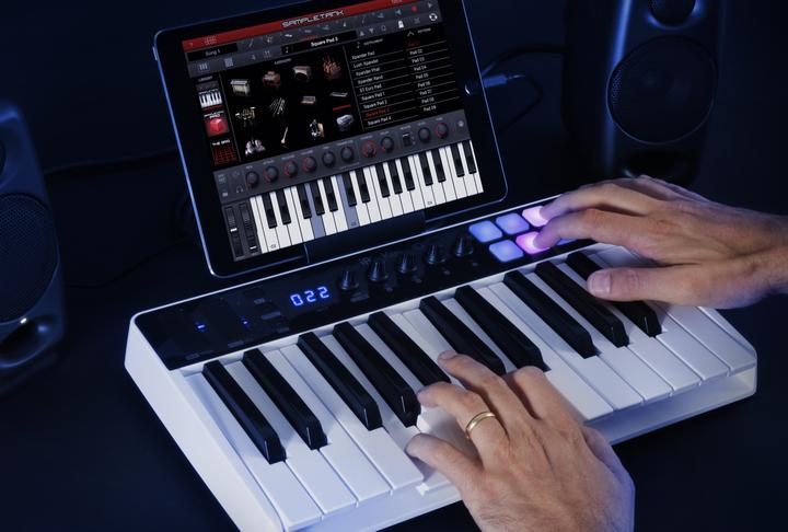 Image du produit IK Multimedia Contrôleur MIDI iRig Keys I/O (Clavier)