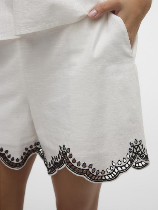 Actual product image Vero Moda VMDIANA Shorts Shorts (L)