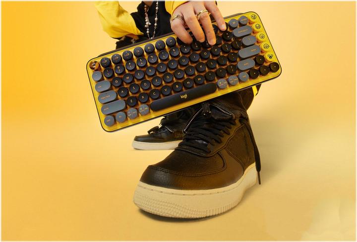 Actual product image Logitech POP Keys (CH, Wireless)