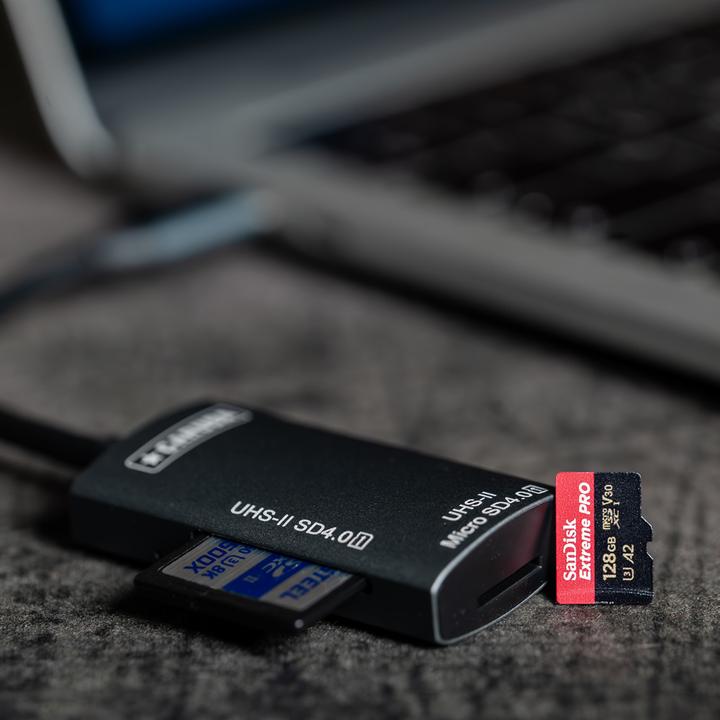 Actual product image Caruba Card reader SD 4.0 USH II + Micro SD