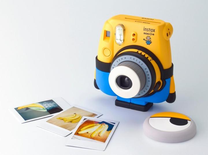Actual product image Fujifilm Instax Mini 8 Minion
