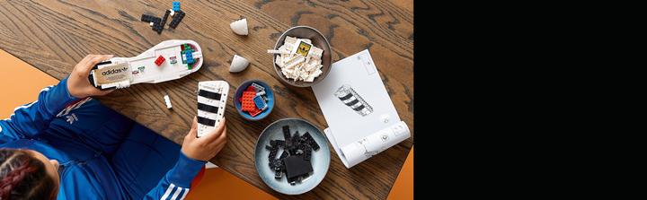 Actual product image LEGO Adidas Originals Superstar (10282, LEGO Icons)