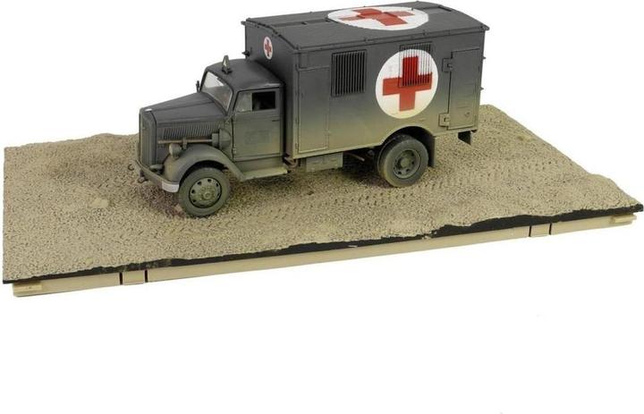 Actual product image Carson 1:32 US GMC CCKW 353B w. 1609 cab