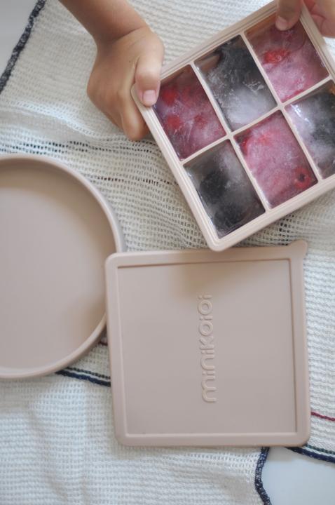 Actual product image Minikoioi Container for puree capsules with lid