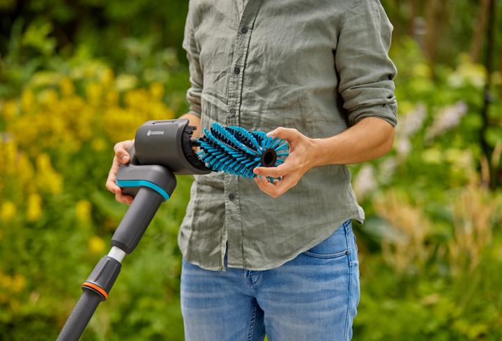 Actual product image Gardena Cordless multi cleaner Aqua Brush Patio 03/18V P4A solo (Rechargeable battery operated)