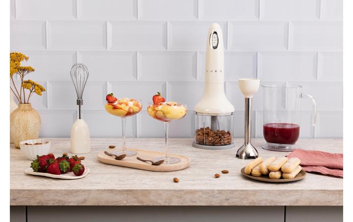 Actual product image Smeg HBF03CREU Hand blender Crème (EU plug)