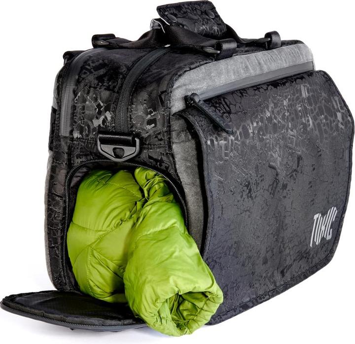 Actual product image 3 Legged Thing Toxic Wraith Camera Messenger L Water Resistant "Frog" Pocket Onyx