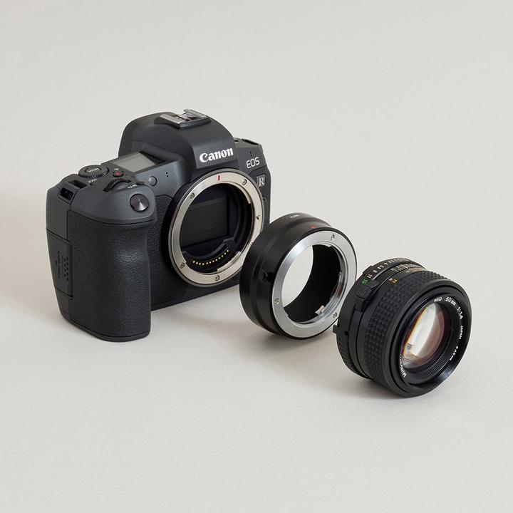 Actual product image Urth Lens Mount Adapter: Compatible with Minolta Rokkor (SR / MD / MC) Lens to Canon RF Camera Body