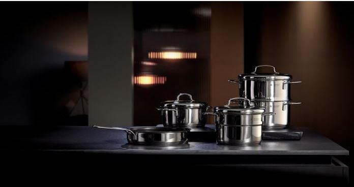 Produktbild WMF Kochtopf Bratentopf Induktion 14cm klein Metalldeckel 0,9l Mini Edelstahl (14 cm, Bräter + Schmortopf, Kochtopf, Edelstahl)
