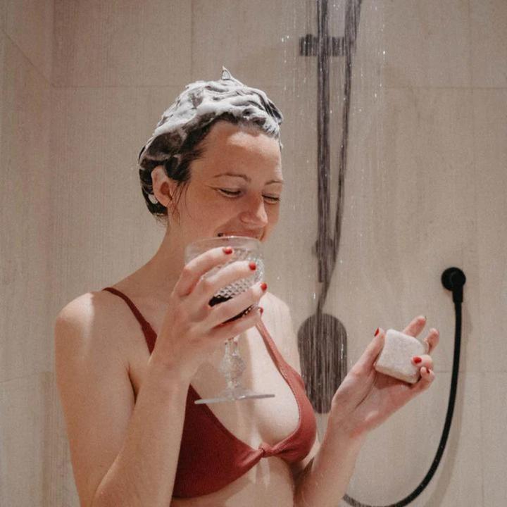 Actual product image Green Room Suds Floral (Solid shampoo)