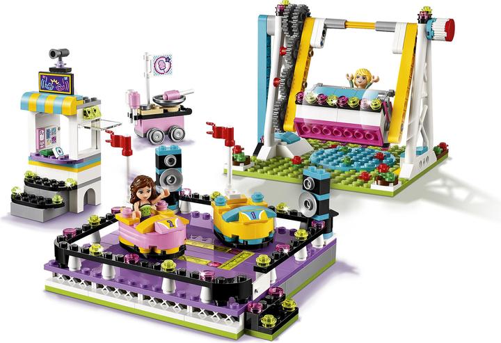 Image du produit LEGO Autos-tamponneuses Friends dans un parc d'attractions (41133, LEGO Friends)
