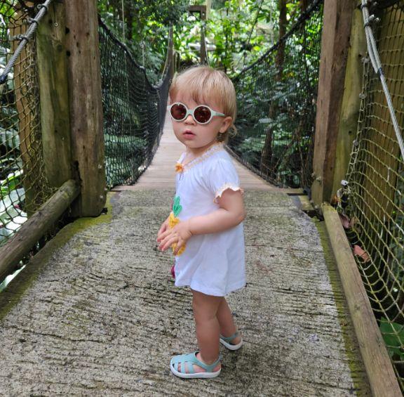 Immagine prodotto Beaba Sonnenbrille 9-24 Mt JOY Graugrün