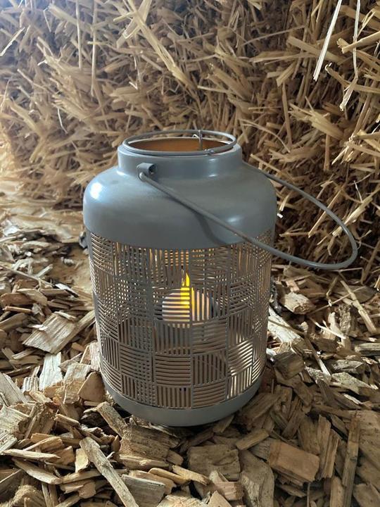 Immagine prodotto GuGus Lanterna di metallo con supporto per la luce del tè Colore: Grigio/Oro L:13cm W:13cm H:20cm (13 x 13 x 20 cm, 4 x)