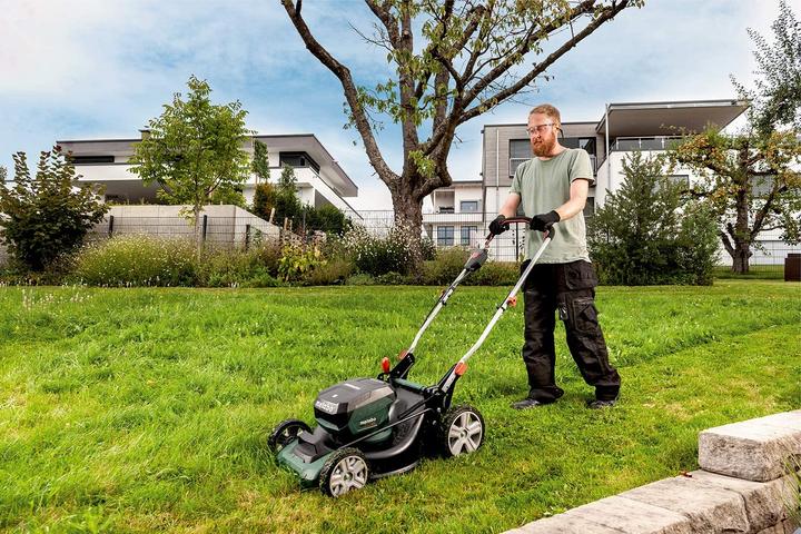 Actual product image Metabo PowerMaxx SGS 12 Q Kit (Cordless hedgecutters)
