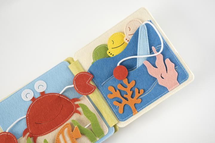 Image du produit Birnelino Mini Felt Book - Ours et le ballon d'air chaud